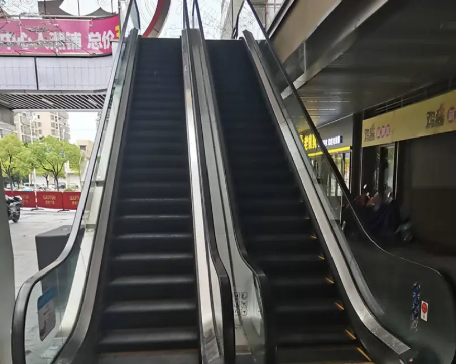 Modern VVVF-Driven 30° Escalator by Home lift elevator