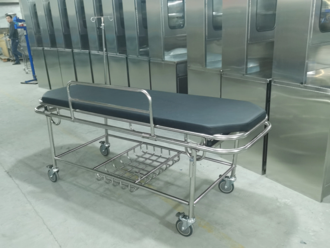 Patient transfer stretcher by Scantrik