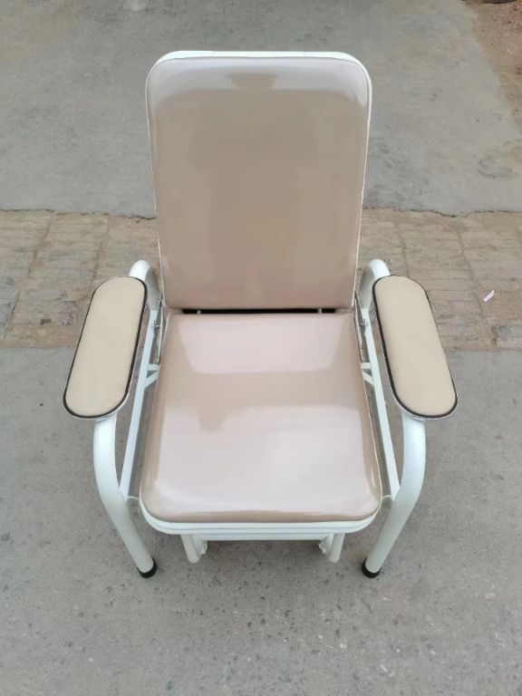 Convertible Recliner Escort Bed by Scantrik