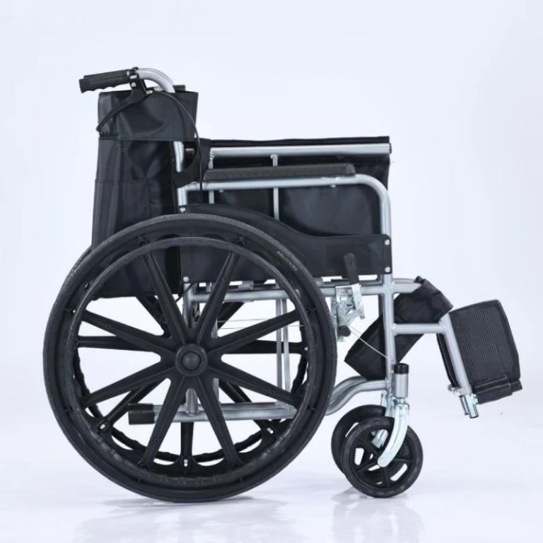 Bariatric Manual Commode Chair by Scantrik