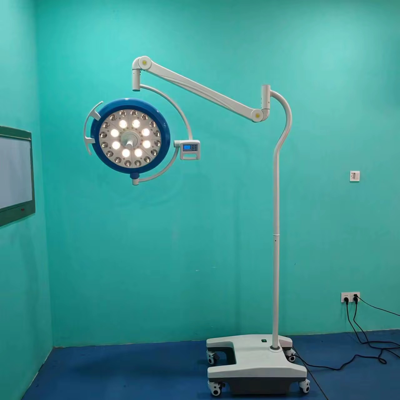 operating lamp distributors in Nigeria by Scantrik