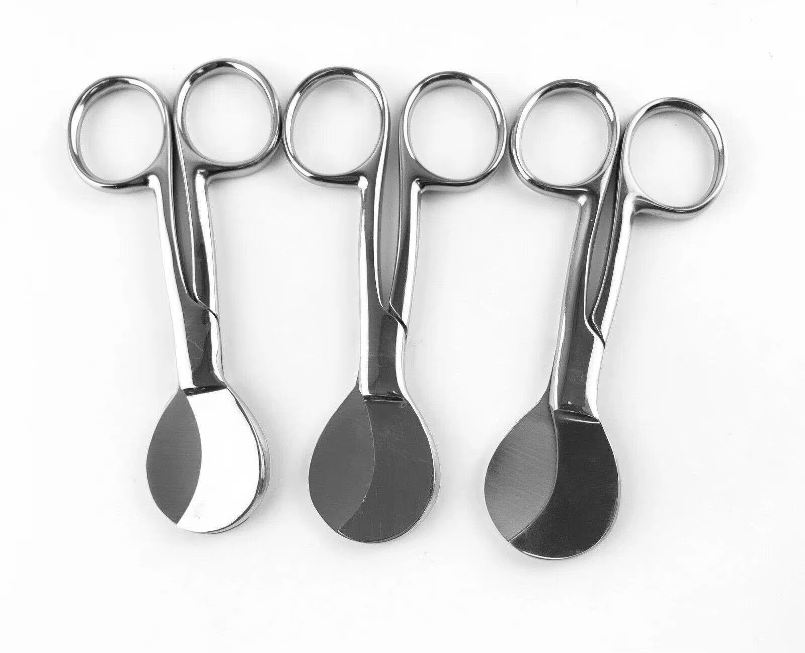 Disposable Umbilical Cord Scissors in Nigeria by Scantrik