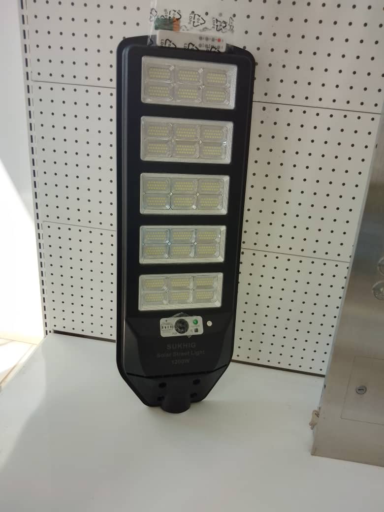 SUKHIG 1200W All In One Solar Street Light By Lumett