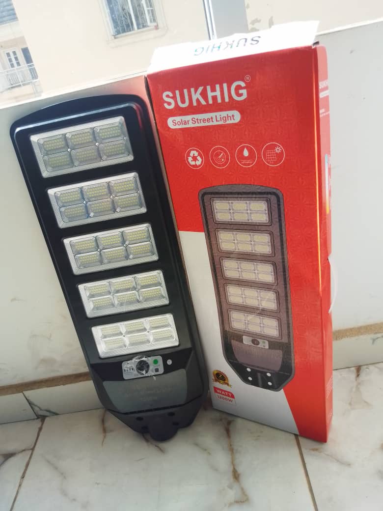 SUKHIG 1200W All In One Solar Street By Lumett Light