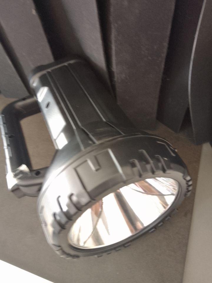 DP LED Portable Rechargeable Search Light – DP-7045B By Lumett