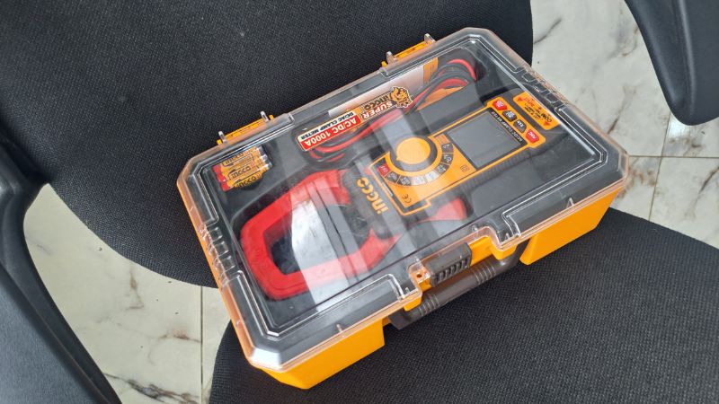 INGCO 1000A DC/AC Digital Clamp Meter By Lumett