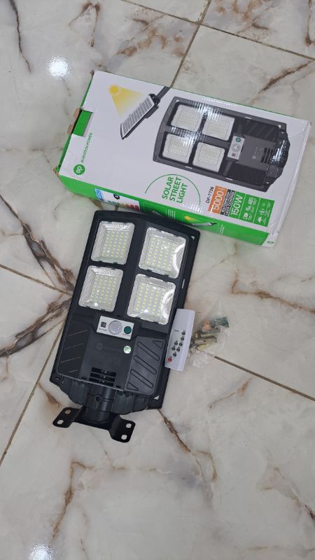 DP 150W 5000mAh Solar Street Light – DP-7726 By Lumett