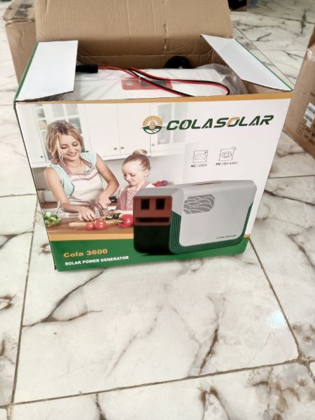 Cola 3600 3.6kWh1200W All-In-One Solar Generator By Lumett