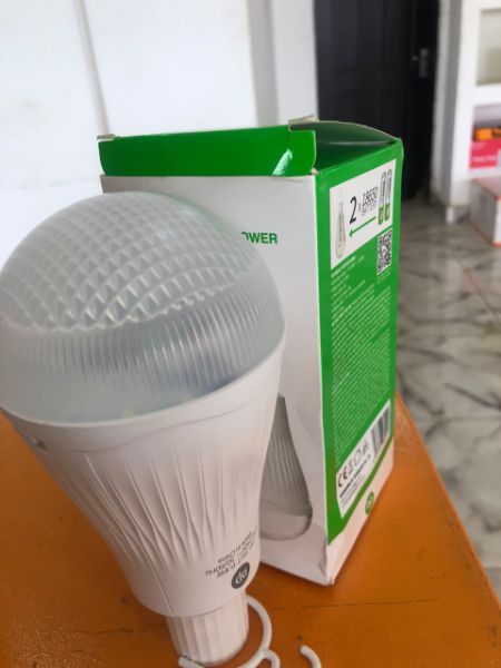 DP 9W Portable Rechargeable LED Bulb – DP-7817 By Lumett