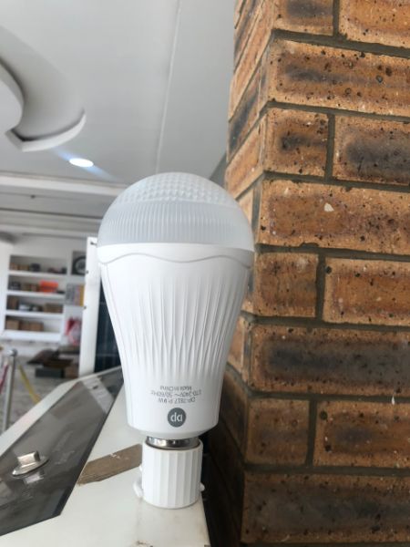 DP 9W Portable Rechargeable LED Bulb – DP-7817 By Lumett