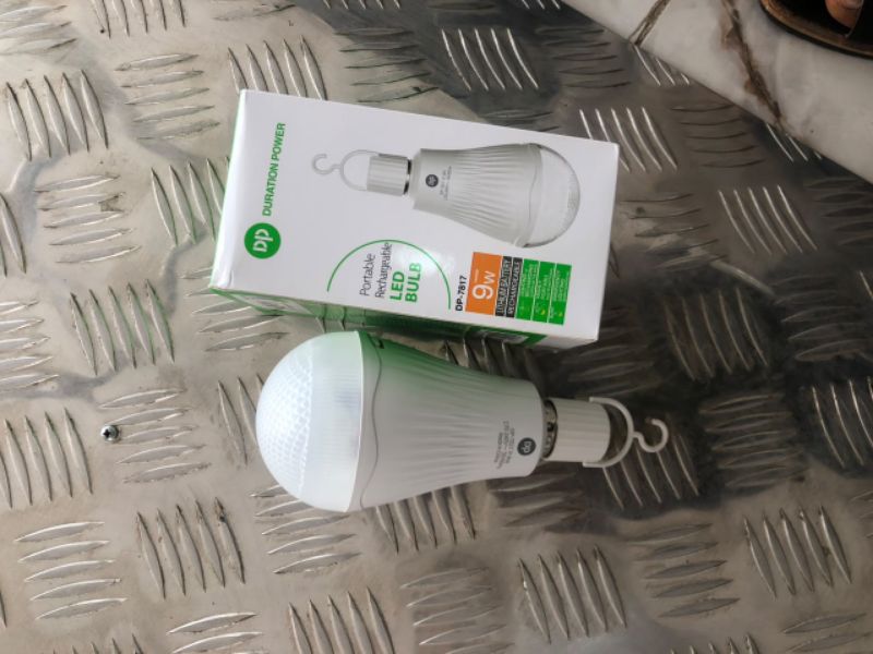 DP 9W Portable Rechargeable LED Bulb – DP-7817 By Lumett