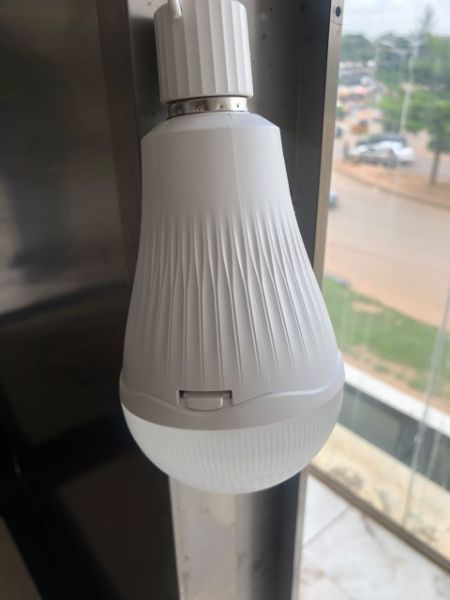 DP 9W Portable Rechargeable LED Bulb – DP-7817 By Lumett