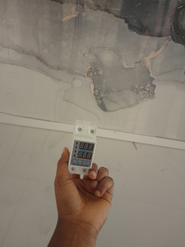Jordy-Ele 63A Adjustable Digital Voltage Protector By Lumett