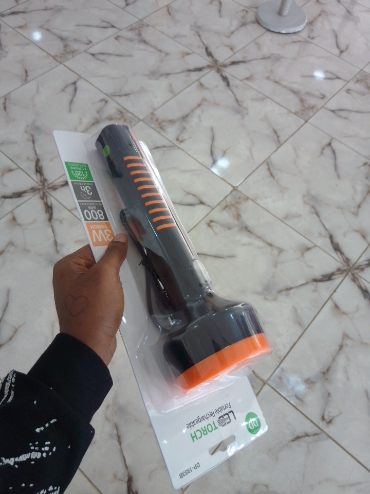 DP 3W LED Torch Light – DP-1953B By Lumett