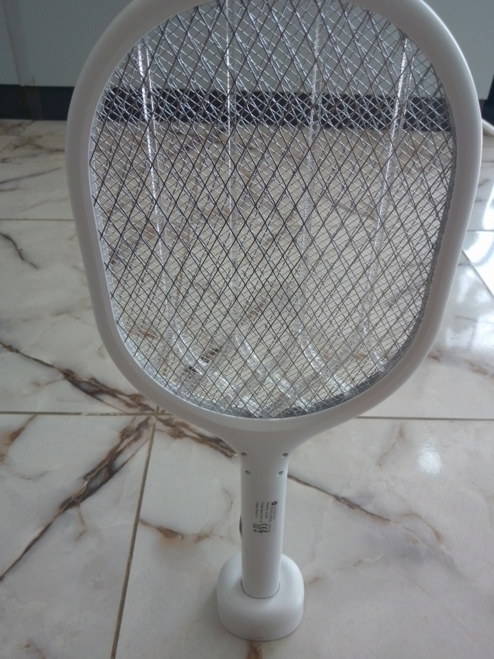 DP Electronic Rechargeable Mosquito Swatter – DP-834 By Lumett