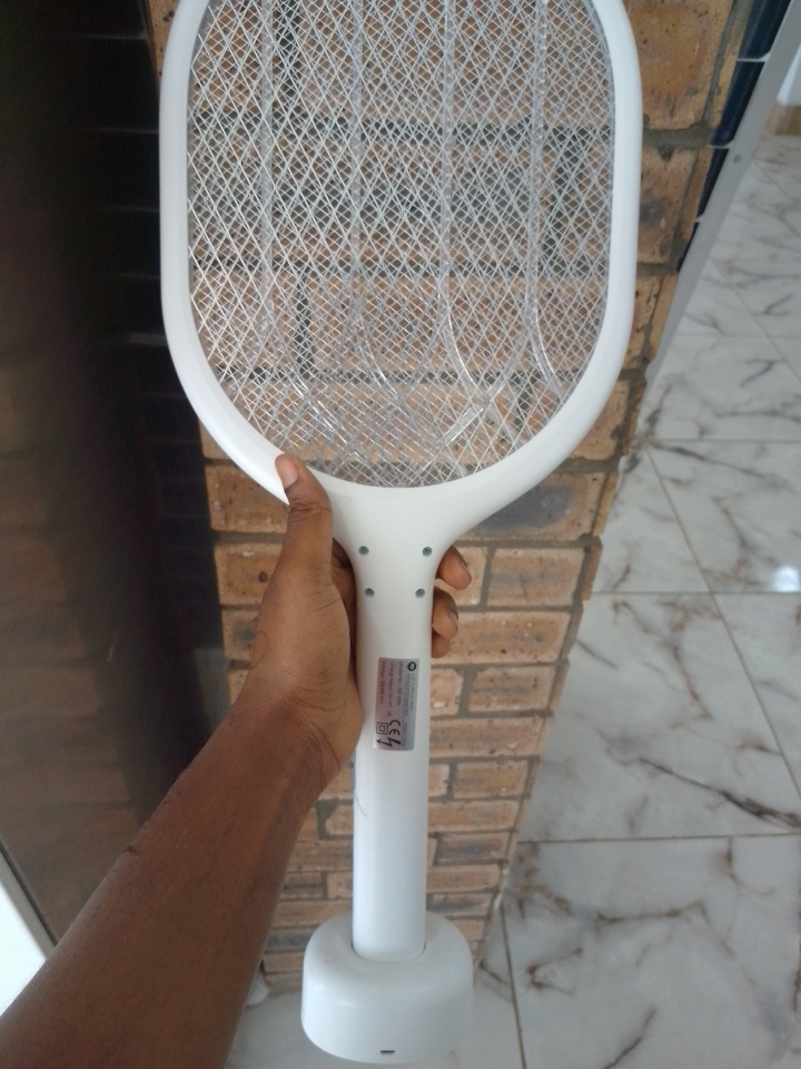 DP Electronic Rechargeable Mosquito Swatter – DP-834 By Lumett