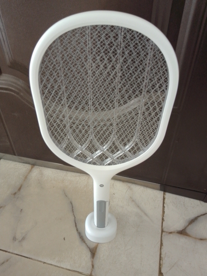 DP Electronic Rechargeable Mosquito Swatter – DP-834 By Lumett