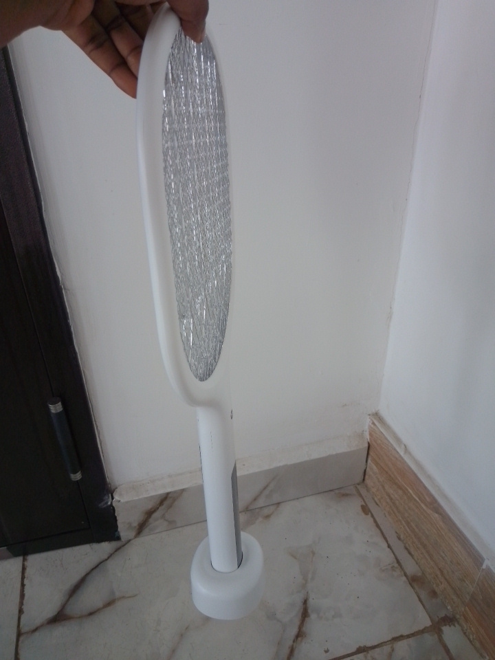 DP Electronic Rechargeable Mosquito Swatter – DP-834 By Lumett
