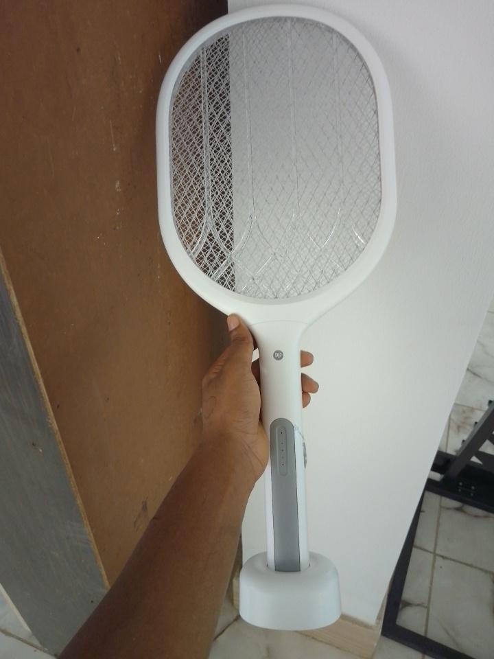 DP Electronic Rechargeable Mosquito Swatter – DP-834 By Lumett